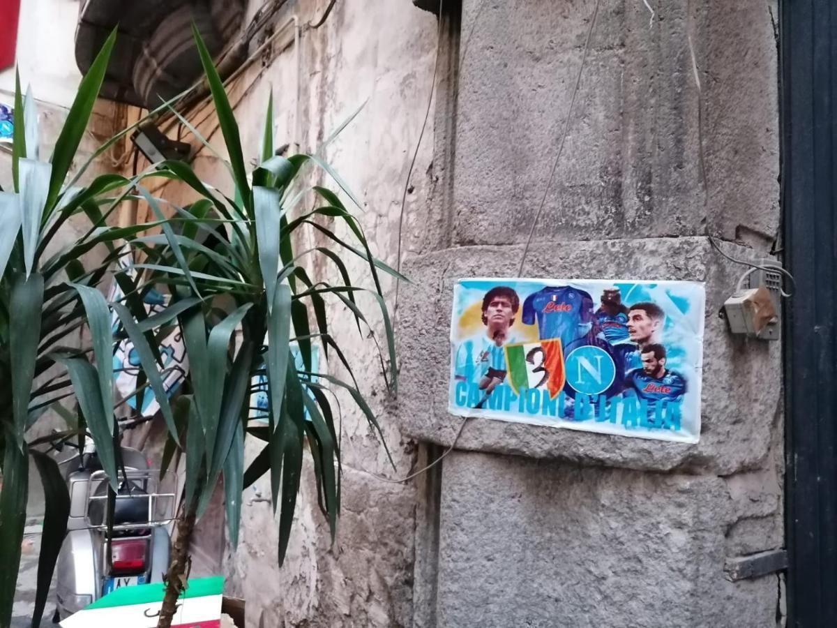 Suite San Gennaro Bis Neapel Exteriör bild